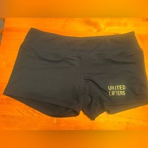 United Lifters booty shorts